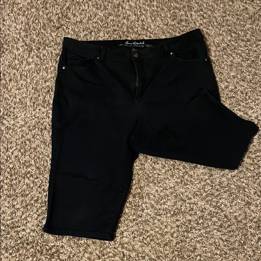 Gloria Vanderbilt Black Capris Pants
